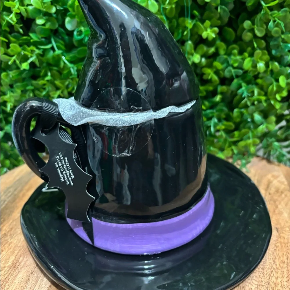 Rae Dunn NWT hocus pocus “Witch Hat Mug